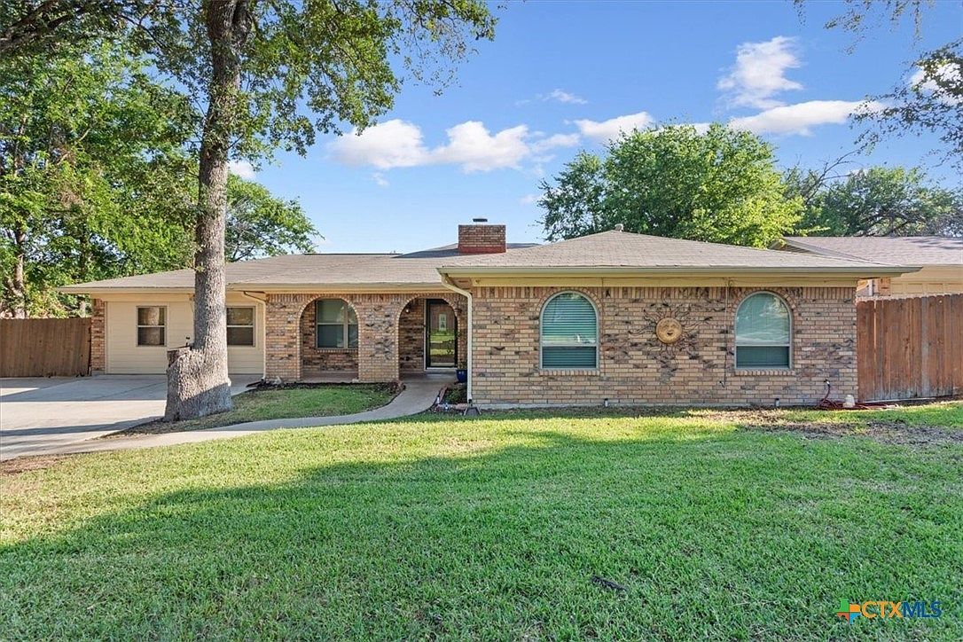 423 Carothers St Copperas Cove, TX 76522 - Thumbnail 2
