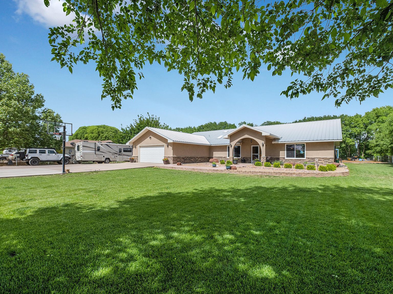 11 Camino De Flores Peralta, NM 87042  | Single Family