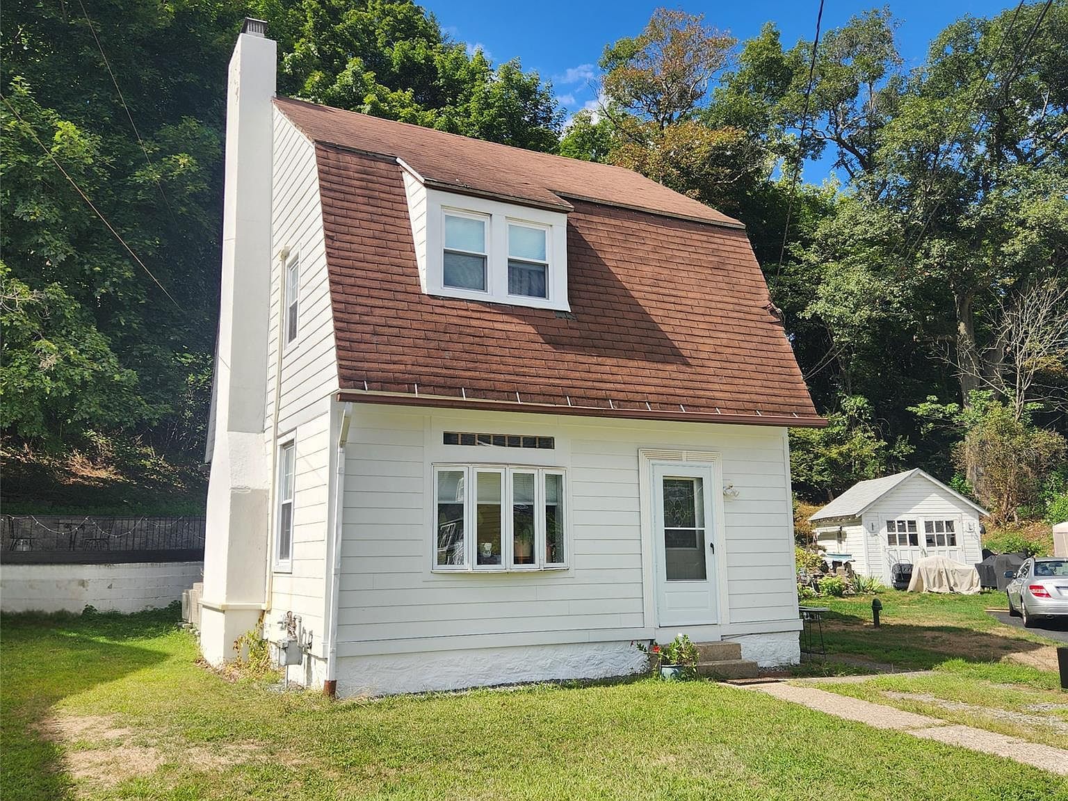 16 Circle Dr Tuxedo Park, NY 10987 - Thumbnail 2