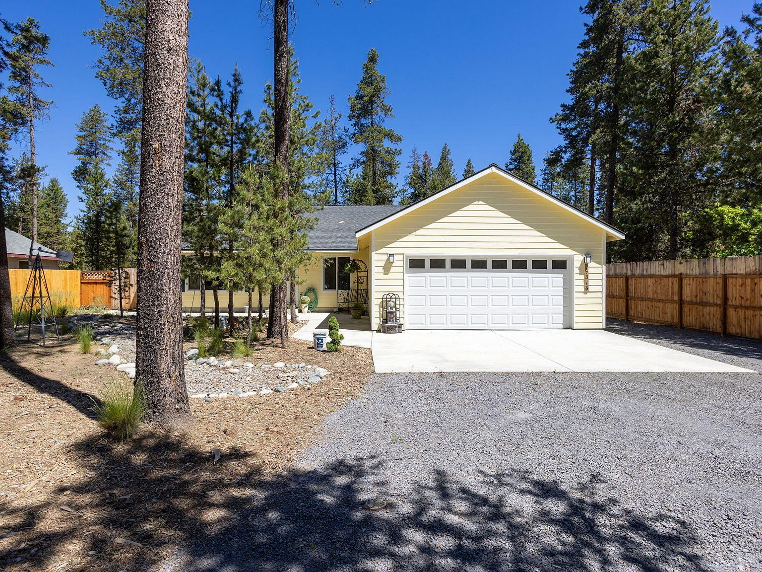 17316 Golden Eye Dr Bend, OR 97707 - Thumbnail 2