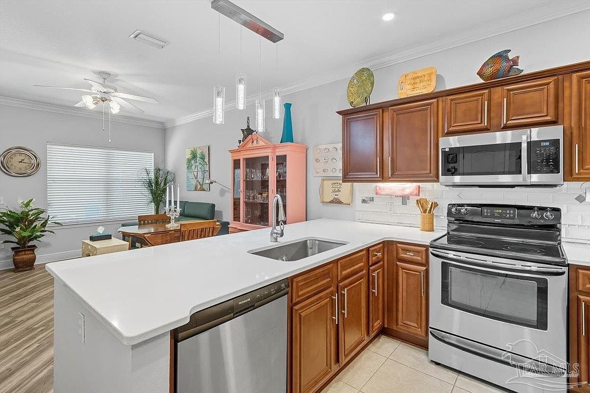 2212 Hadleigh Hills Ct Navarre, FL 32566 - Thumbnail 2