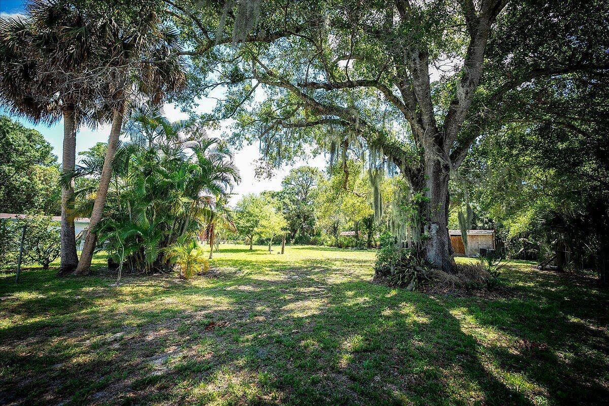 0 Happiness St Fort Pierce, FL 34981 - Thumbnail 2