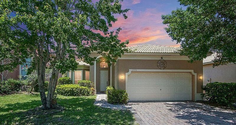 5770 Sunberry Cir Fort Pierce, FL 34951 - Thumbnail 2