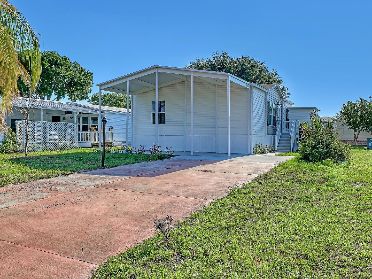 1479 Barefoot Cir Barefoot Bay, FL 32976 - Thumbnail 2