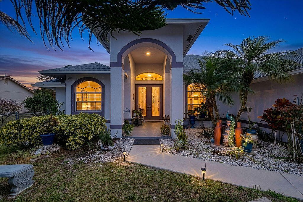 662 SW Dwight Ave Port Saint Lucie, FL 34983  | Single Family