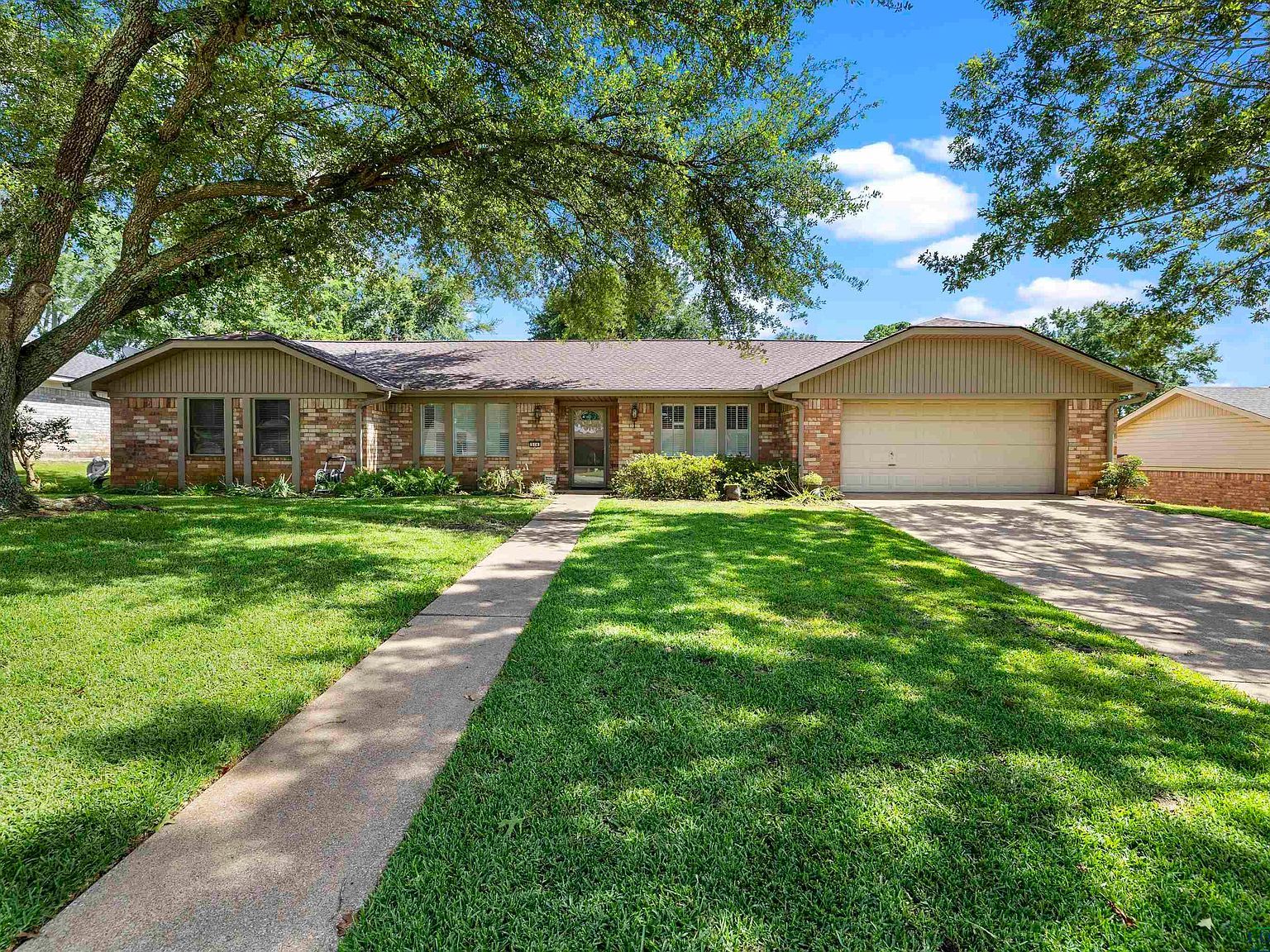 514 Hampshire St Longview, TX 75605 - Thumbnail 2