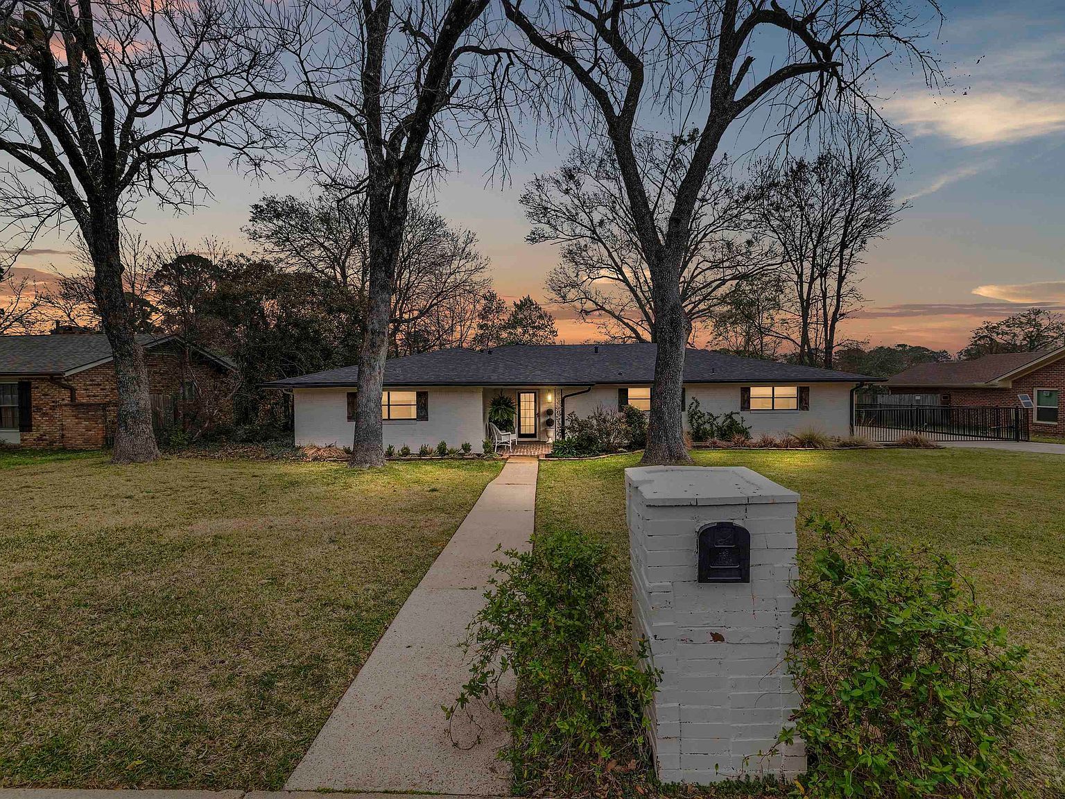 1902 Wimberly St Longview, TX 75601 - Thumbnail 2