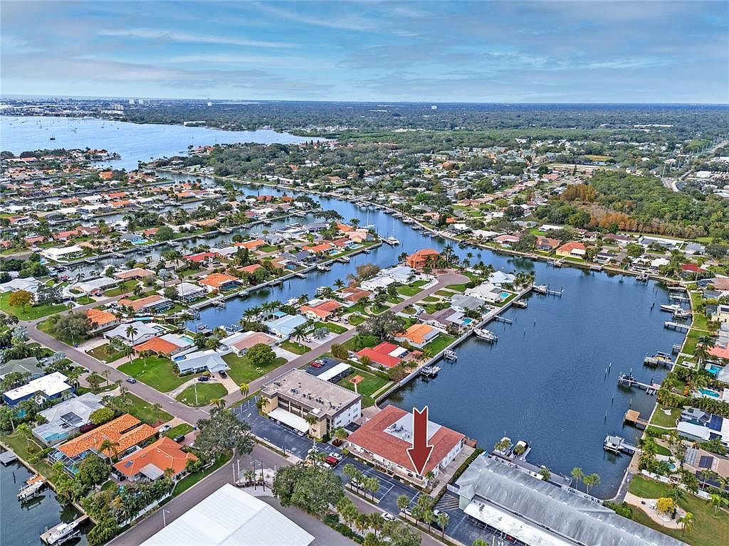 3753 46th Ave S APT 5 Saint Petersburg, FL 33711 - Thumbnail 2