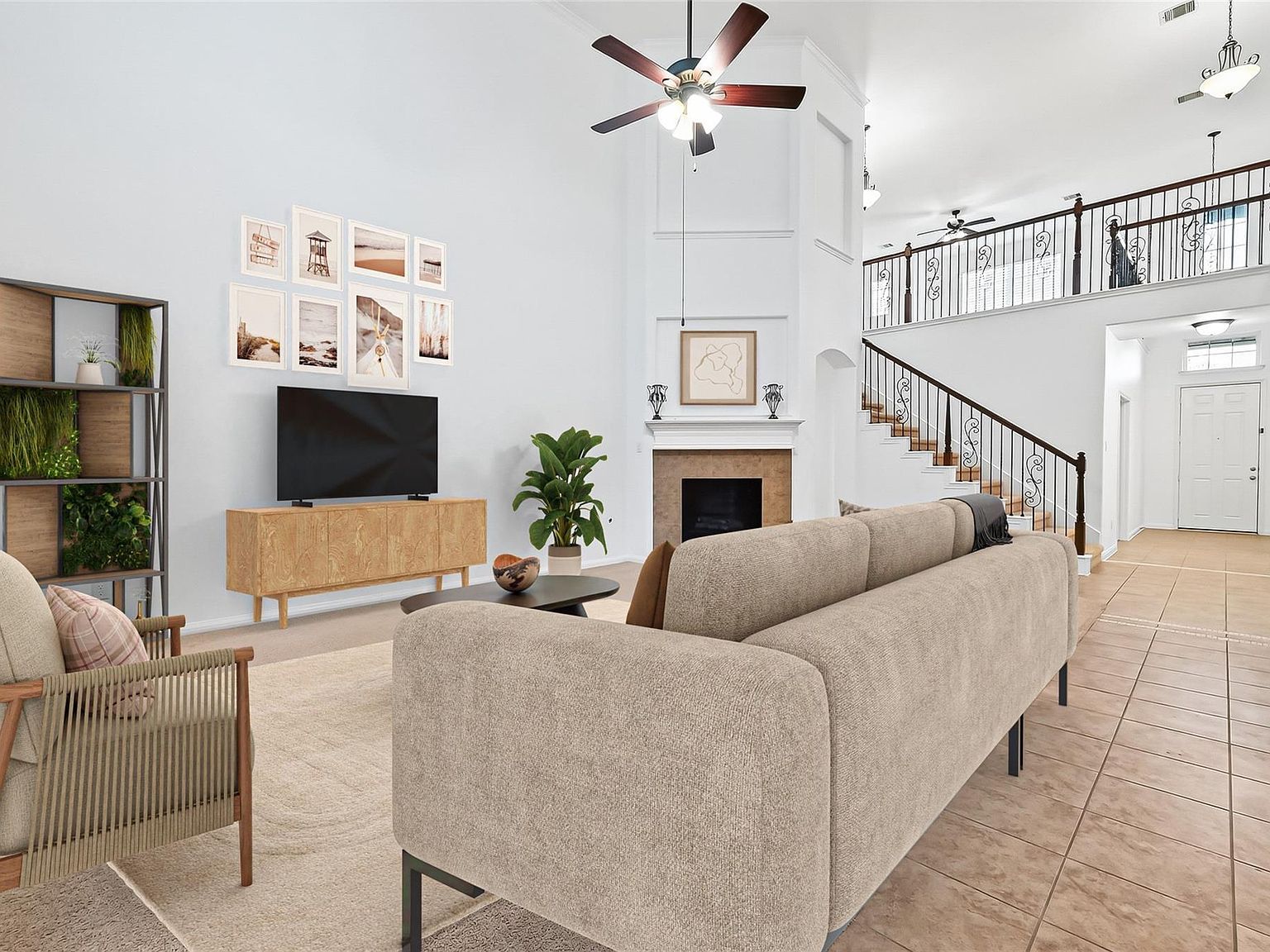 4663 Rockton Hills Ln Sugar Land, TX 77479 - Thumbnail 2