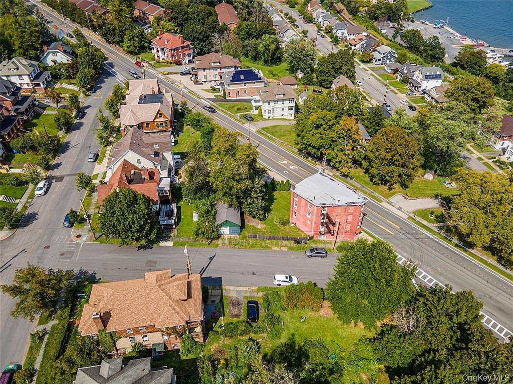 6 Leroy Pl Newburgh, NY 12550 - Thumbnail 2