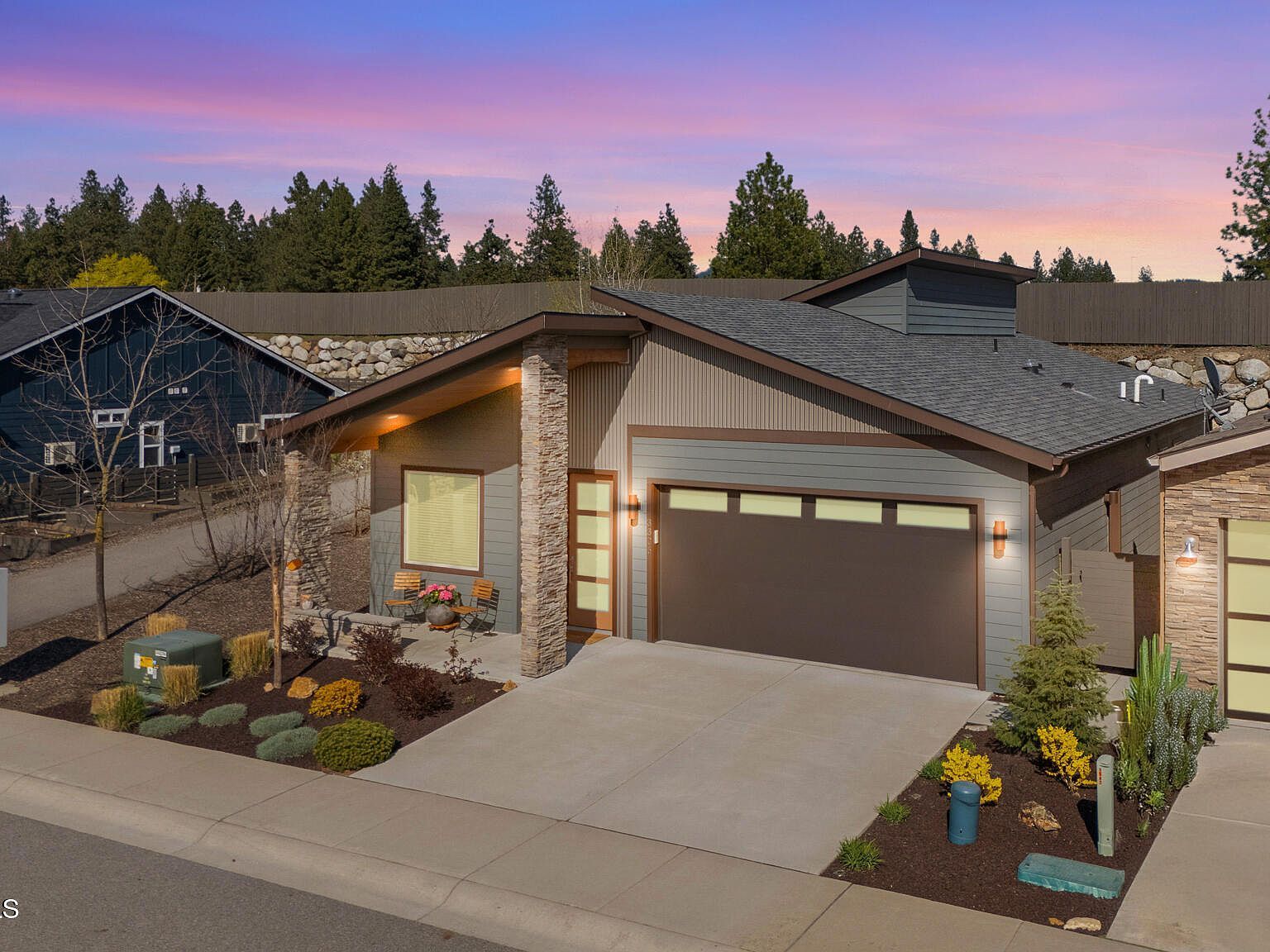 3306 N Ladalia Dr Coeur D Alene, ID 83814 - Thumbnail 2