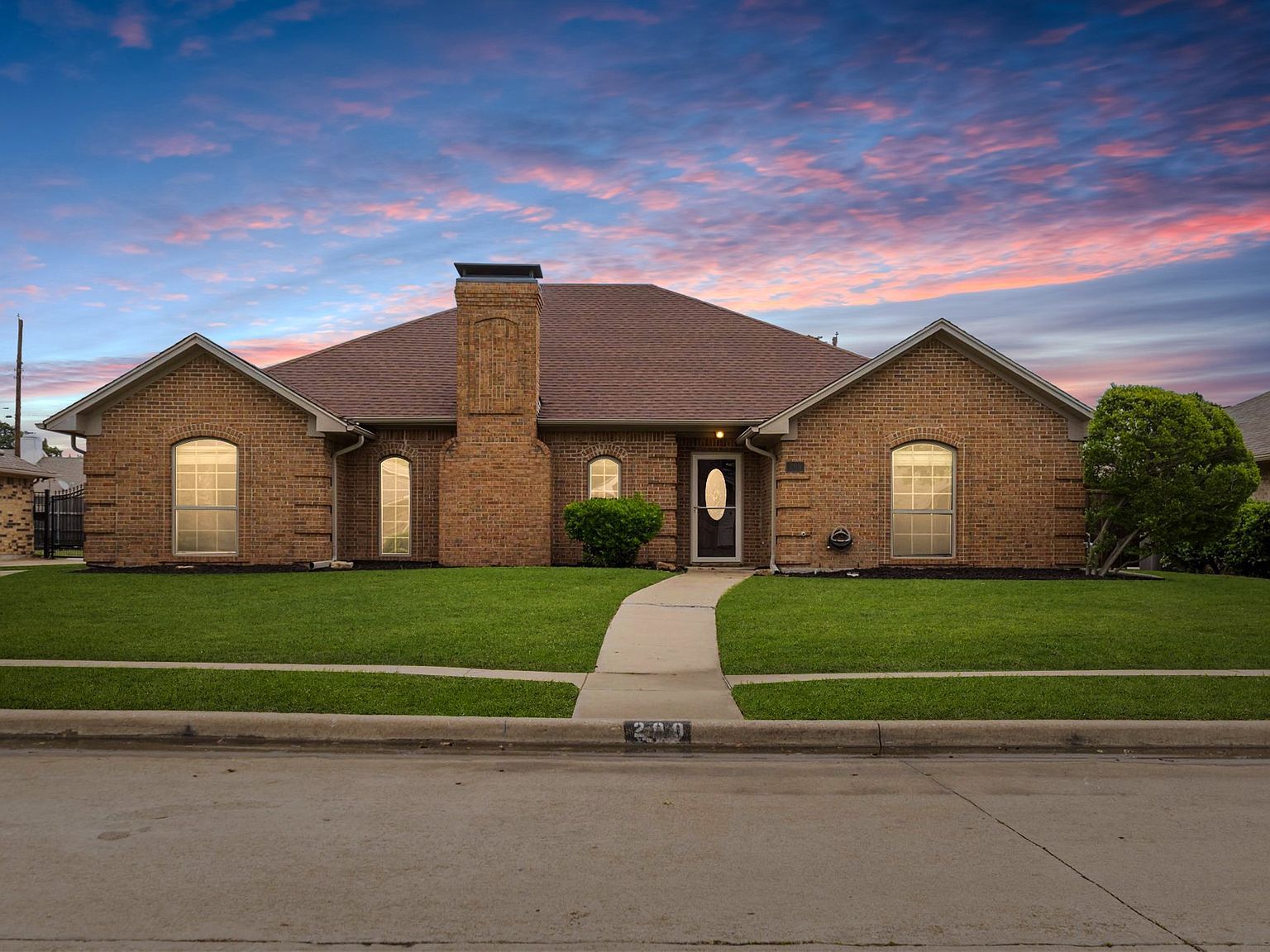 200 Sunny Crest Dr Murphy, TX 75094, 75094