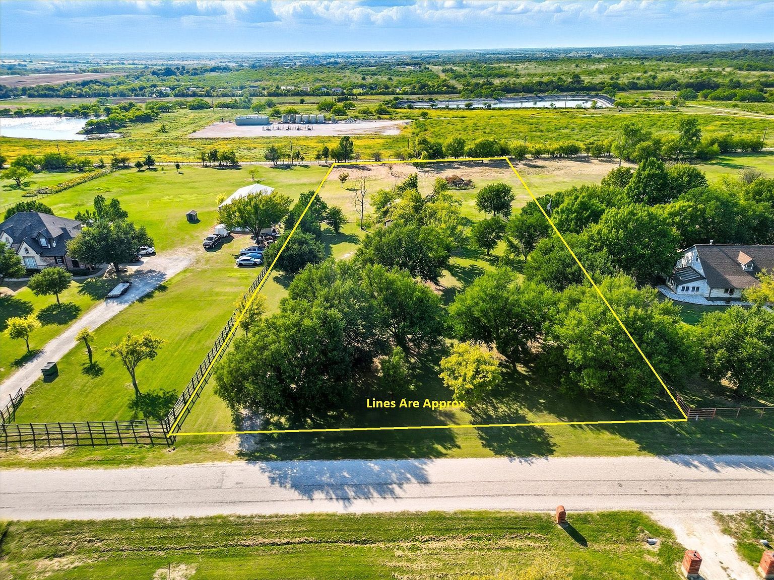Hillview Dr Krum, TX 76249  | Land/Lot