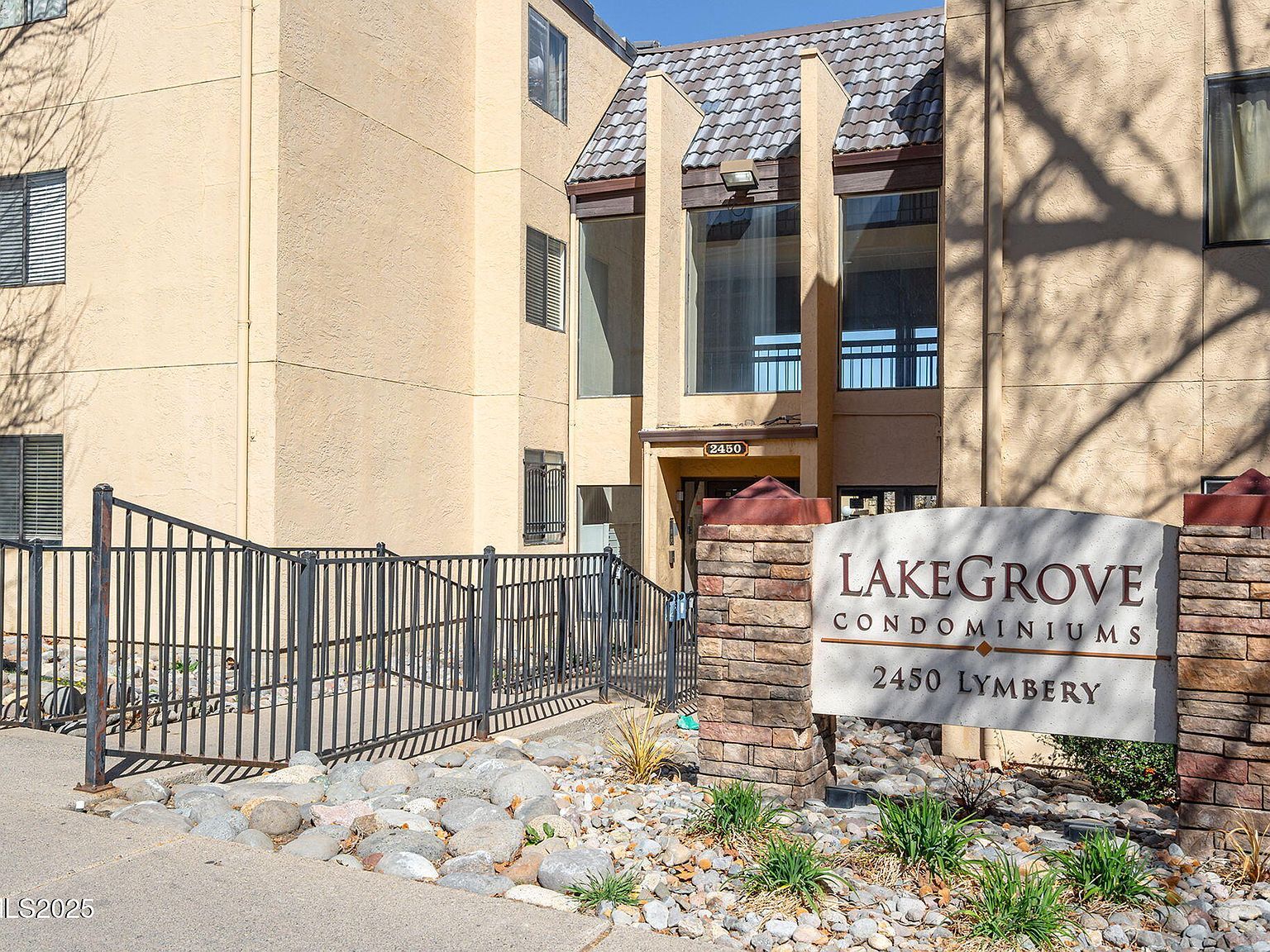 2450 Lymbery St APT 105 Reno, NV 89509 - Thumbnail 2