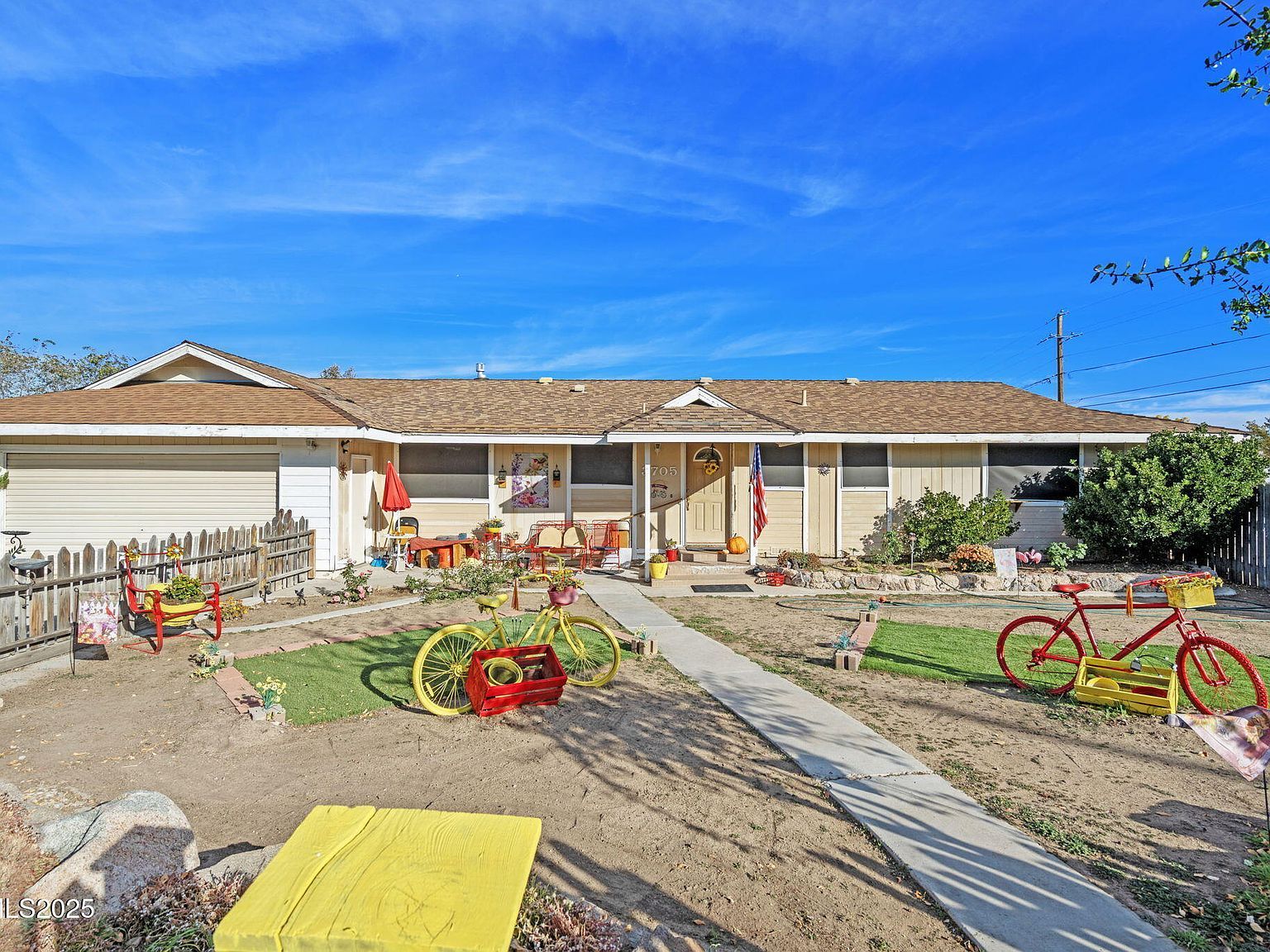 3705 Erin Dr Sparks, NV 89436 - Thumbnail 2