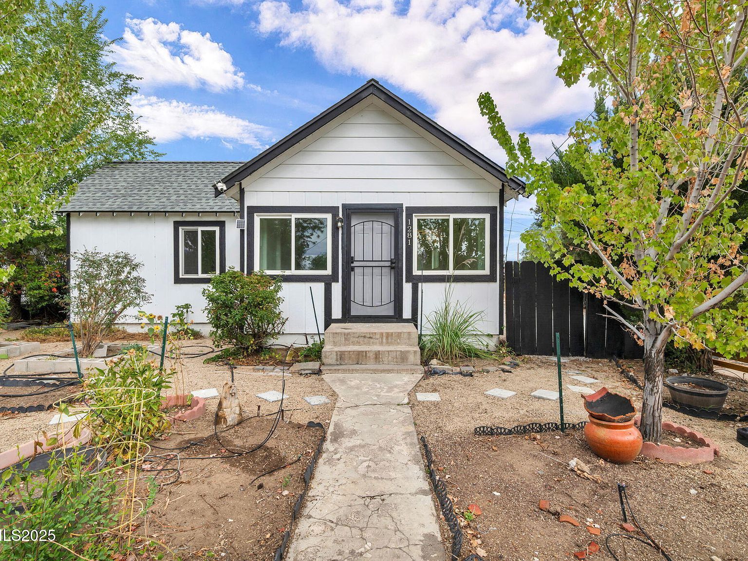 1281 E 10th St Reno, NV 89512 - Thumbnail 2