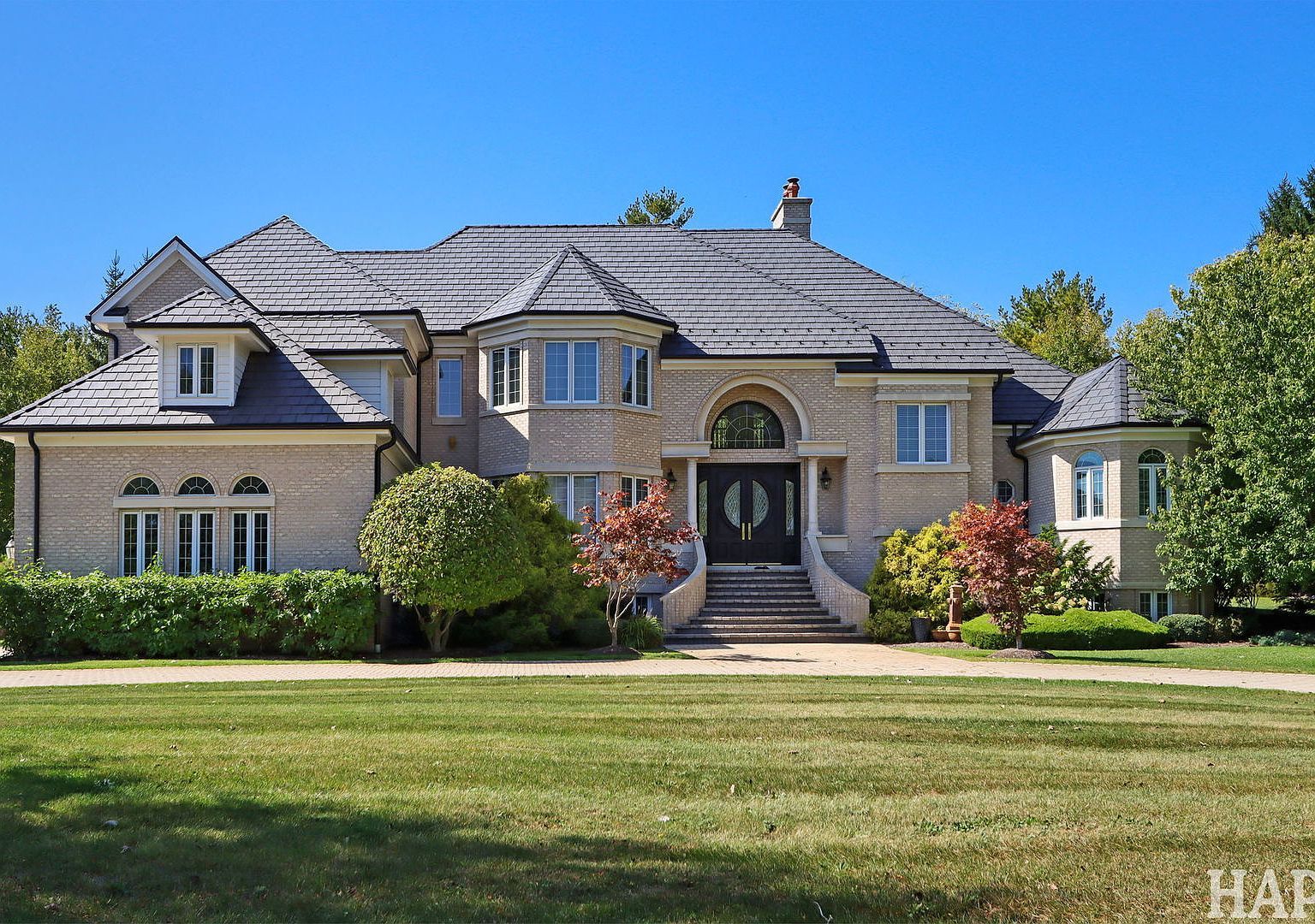 8 Farmington Rd South Barrington, IL 60010 - Thumbnail 2