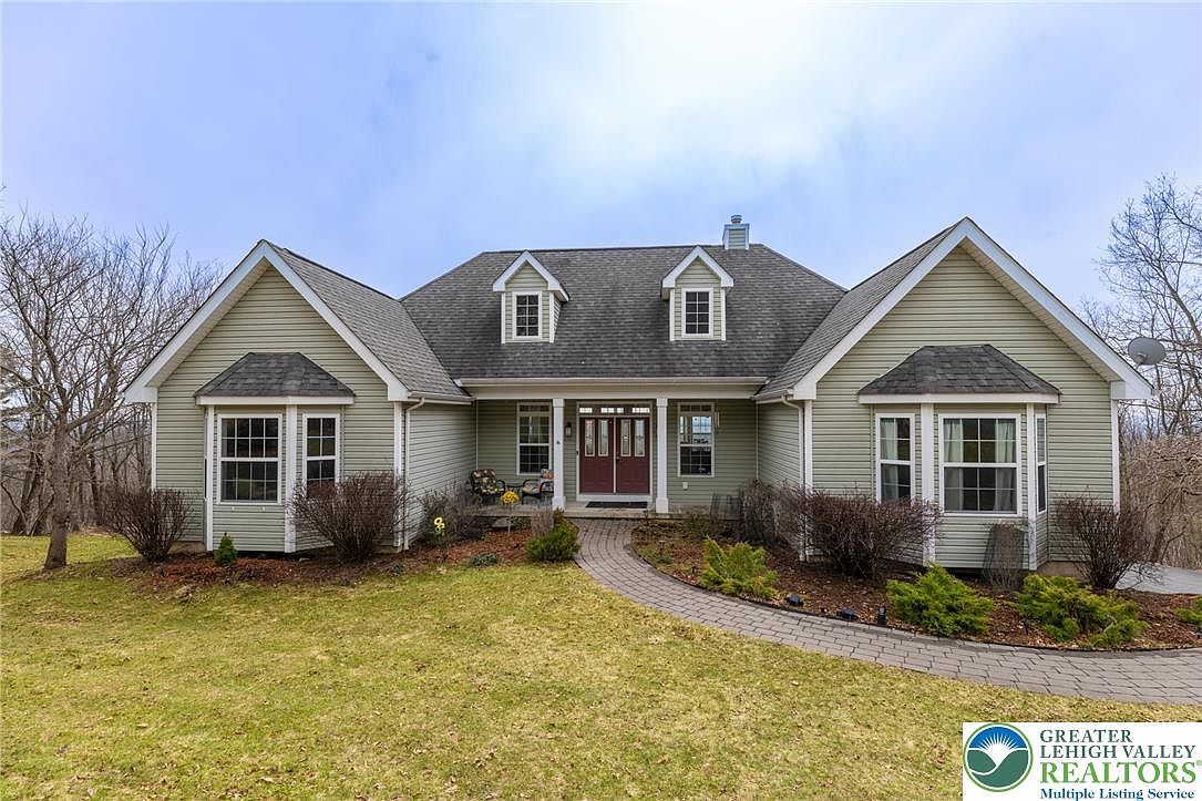 1231 Sky High Ter Effort, PA 18330  | Single Family