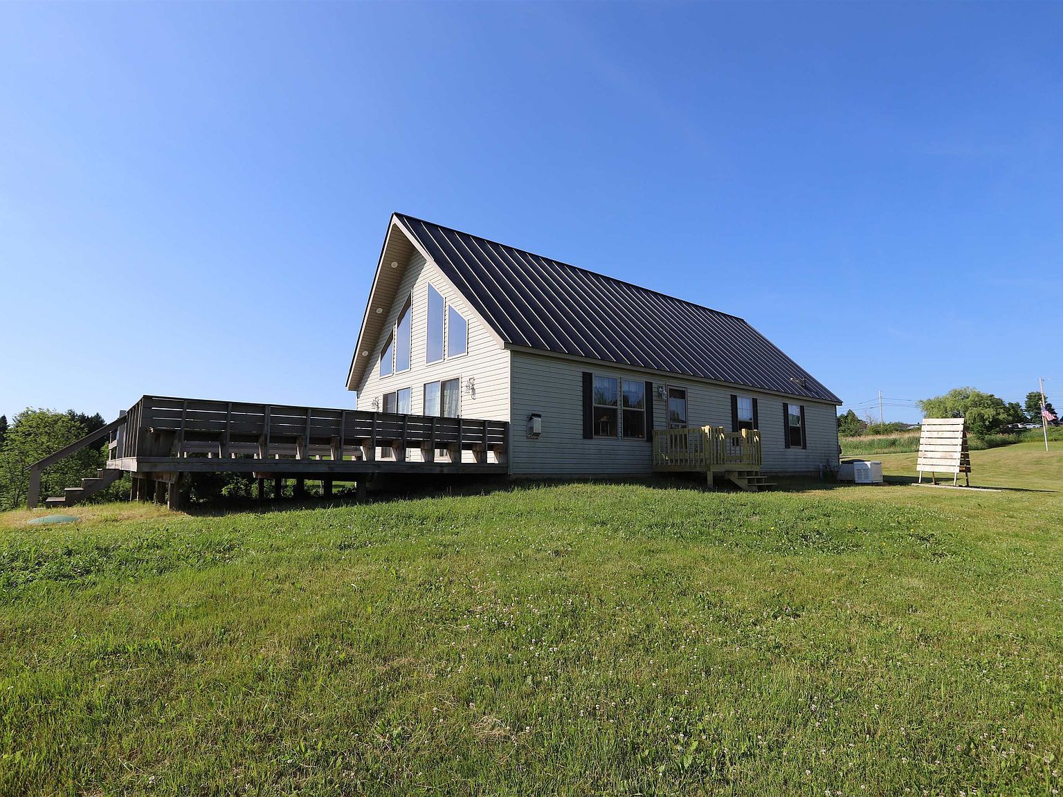 1293 City Farm Rd Newport Center, VT 05857 - Thumbnail 2