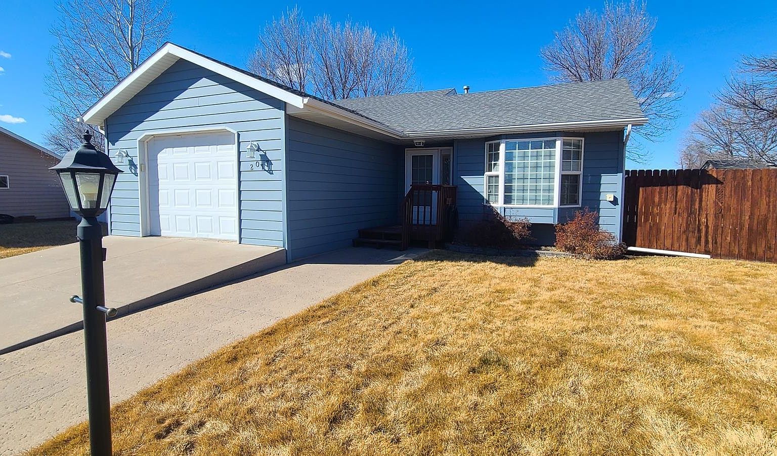 2017 Meadow Ln Rapid City, SD 57703 - Thumbnail 2