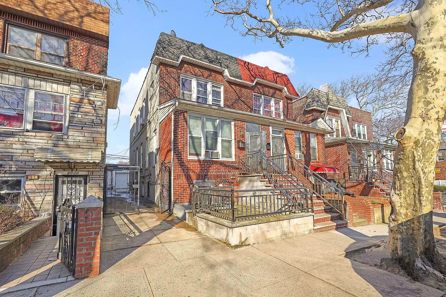 30-08 83rd St East Elmhurst, NY 11370 - Thumbnail 2