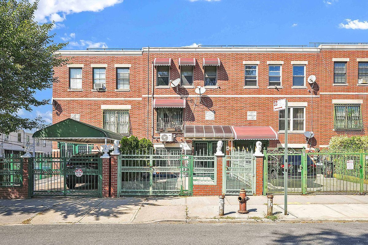 49 Hull St Brooklyn, NY 11233 - Thumbnail 2