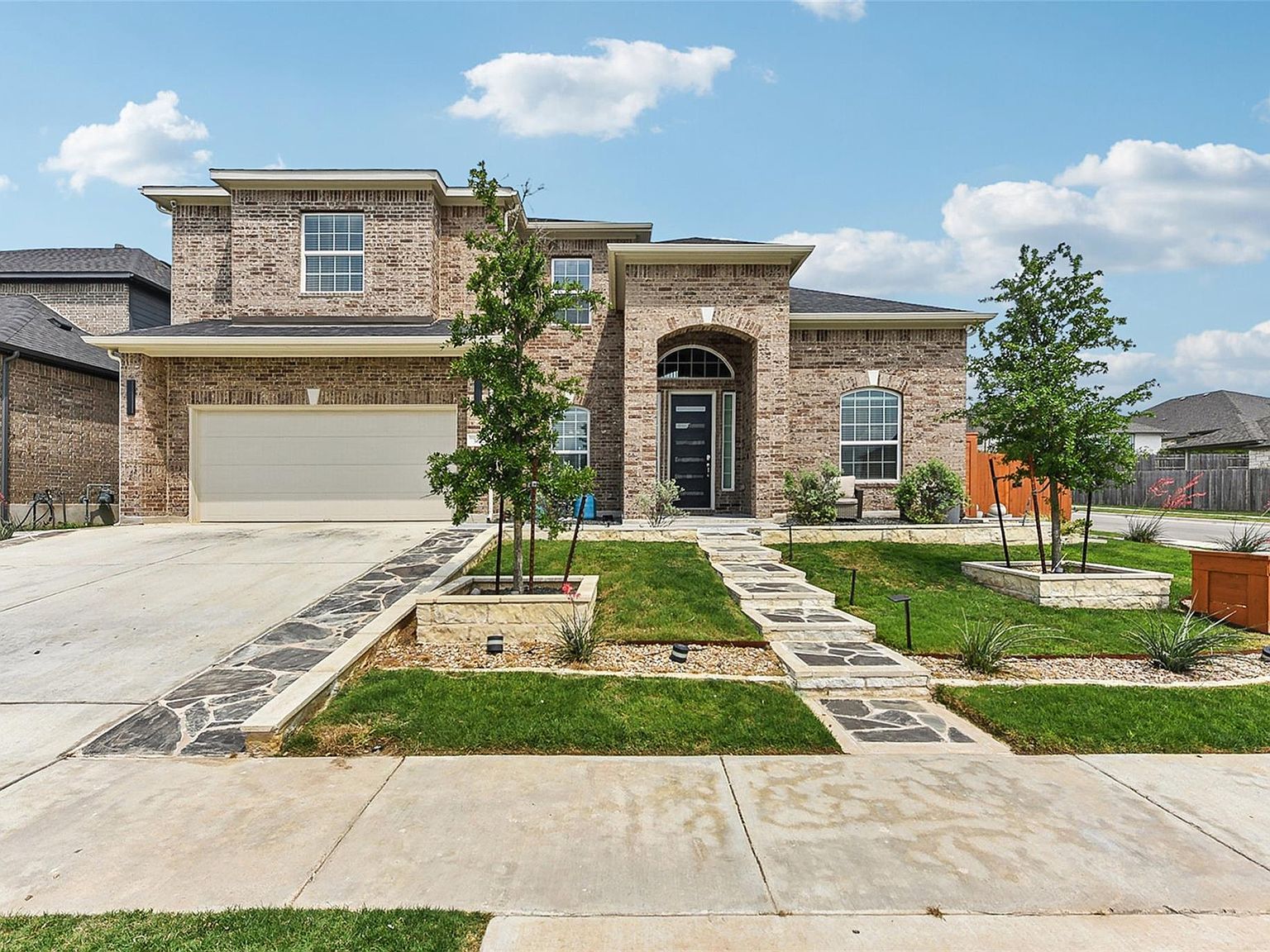 361 Wild Pecan Loop Buda, TX 78610 - Thumbnail 2