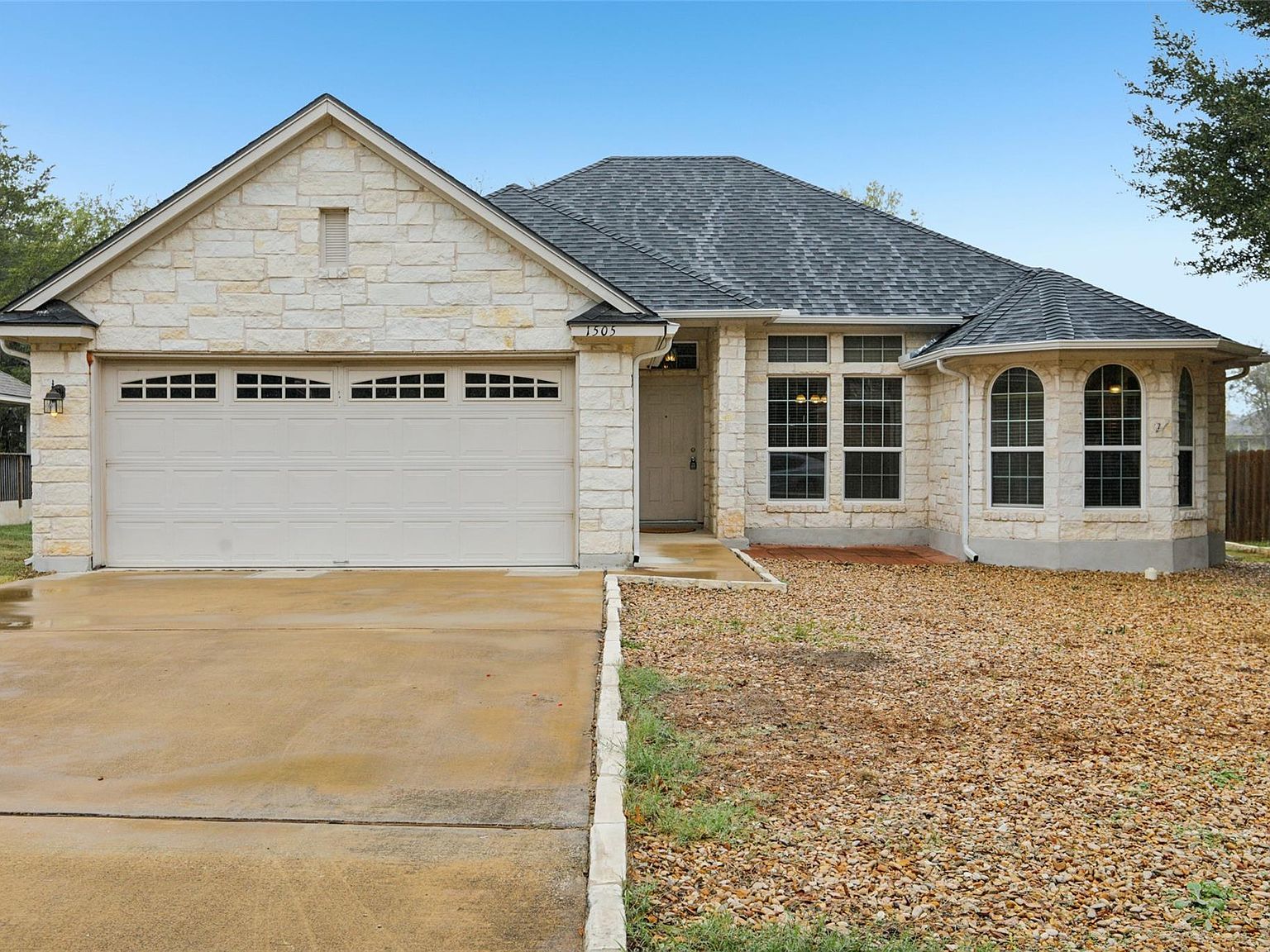 1505 Century Oaks Dr Lockhart, TX 78644 - Thumbnail 2