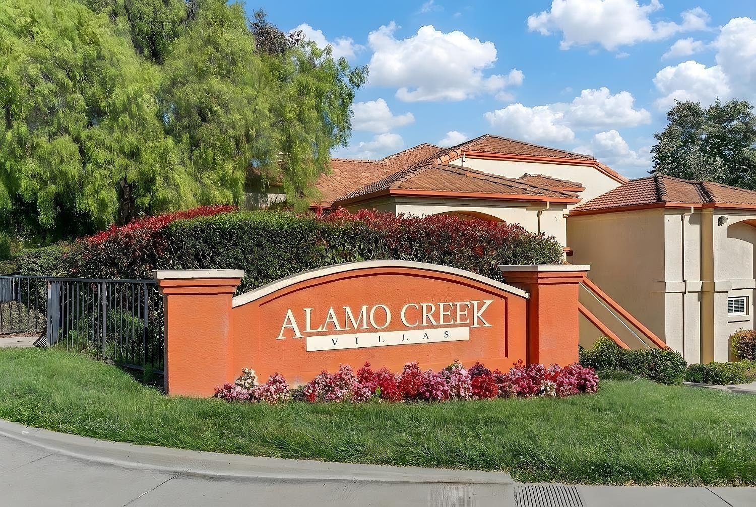 6986 Stagecoach Rd APT B Dublin, CA 94568 - Thumbnail 2