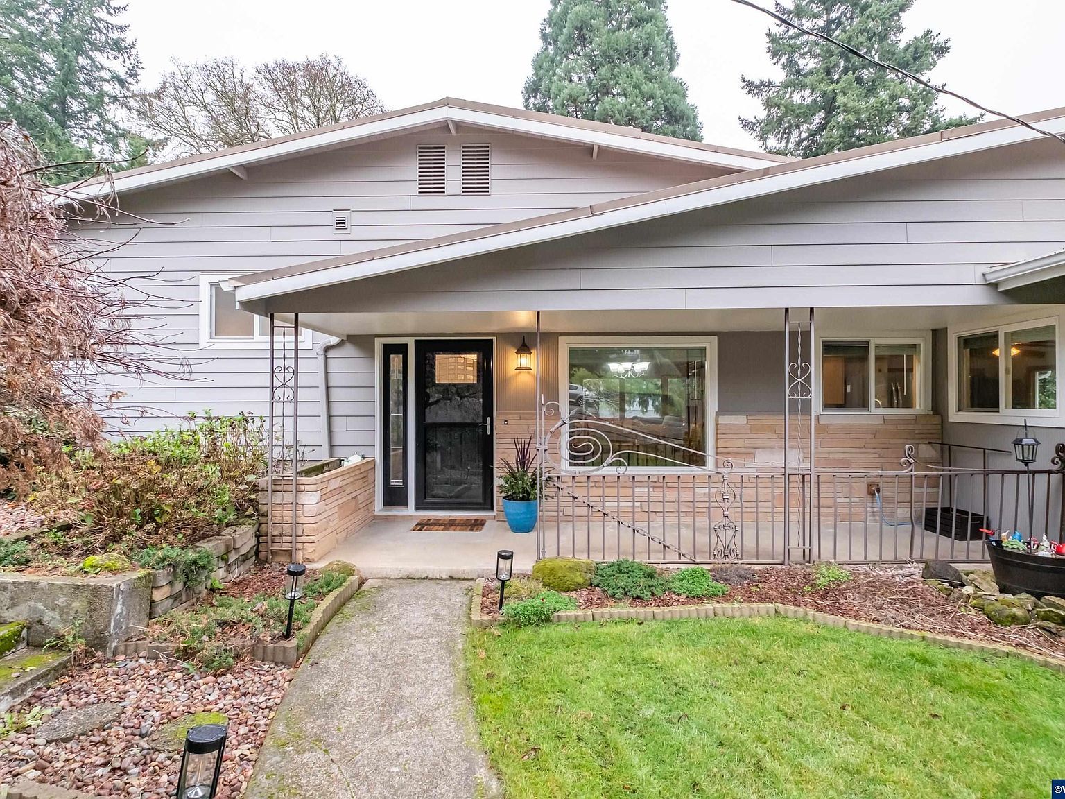 292 Stoneway Dr NW Salem, OR 97304 - Thumbnail 2