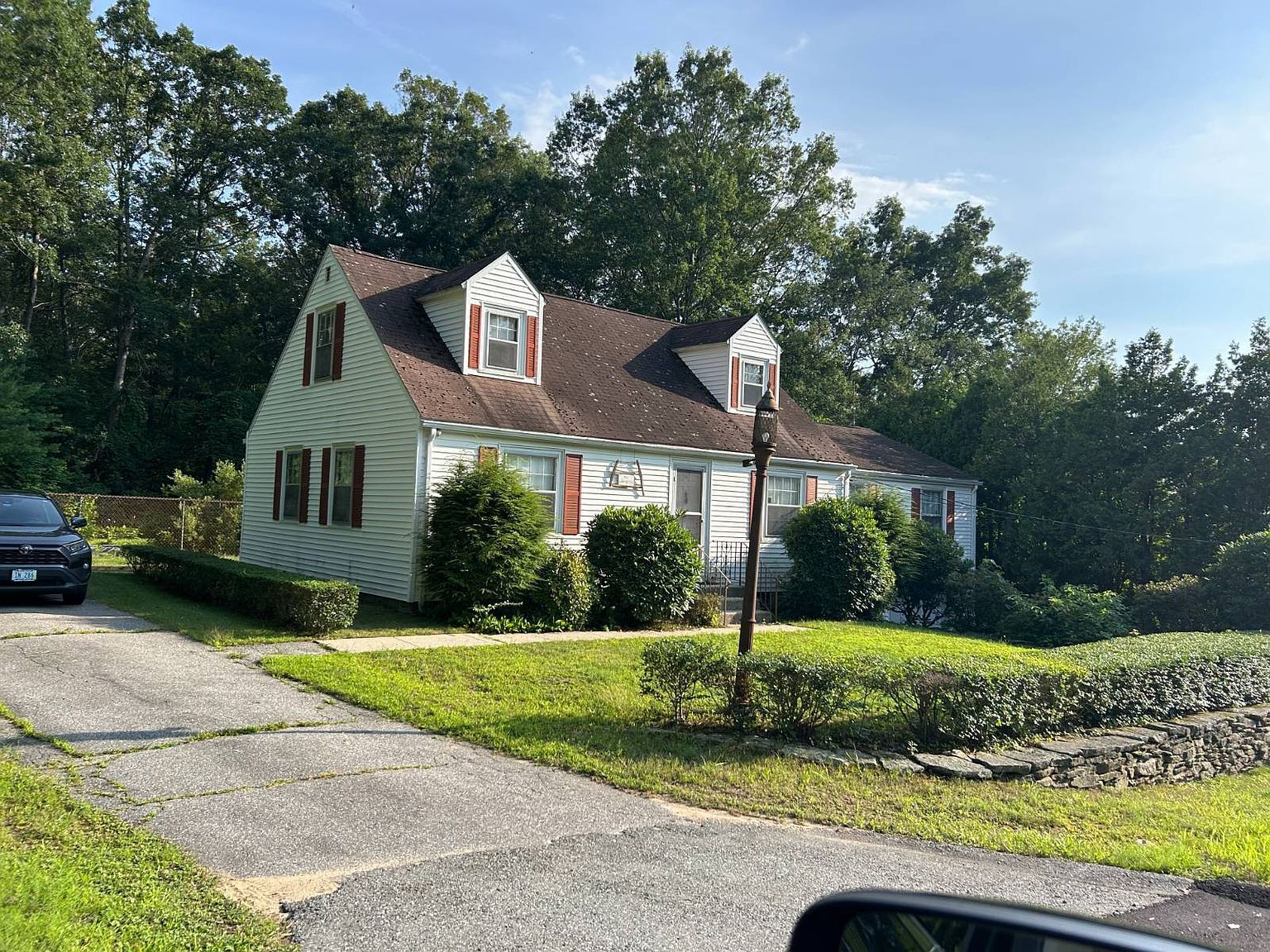 5 Laurel Ln North Smithfield, RI 02896 - Thumbnail 2