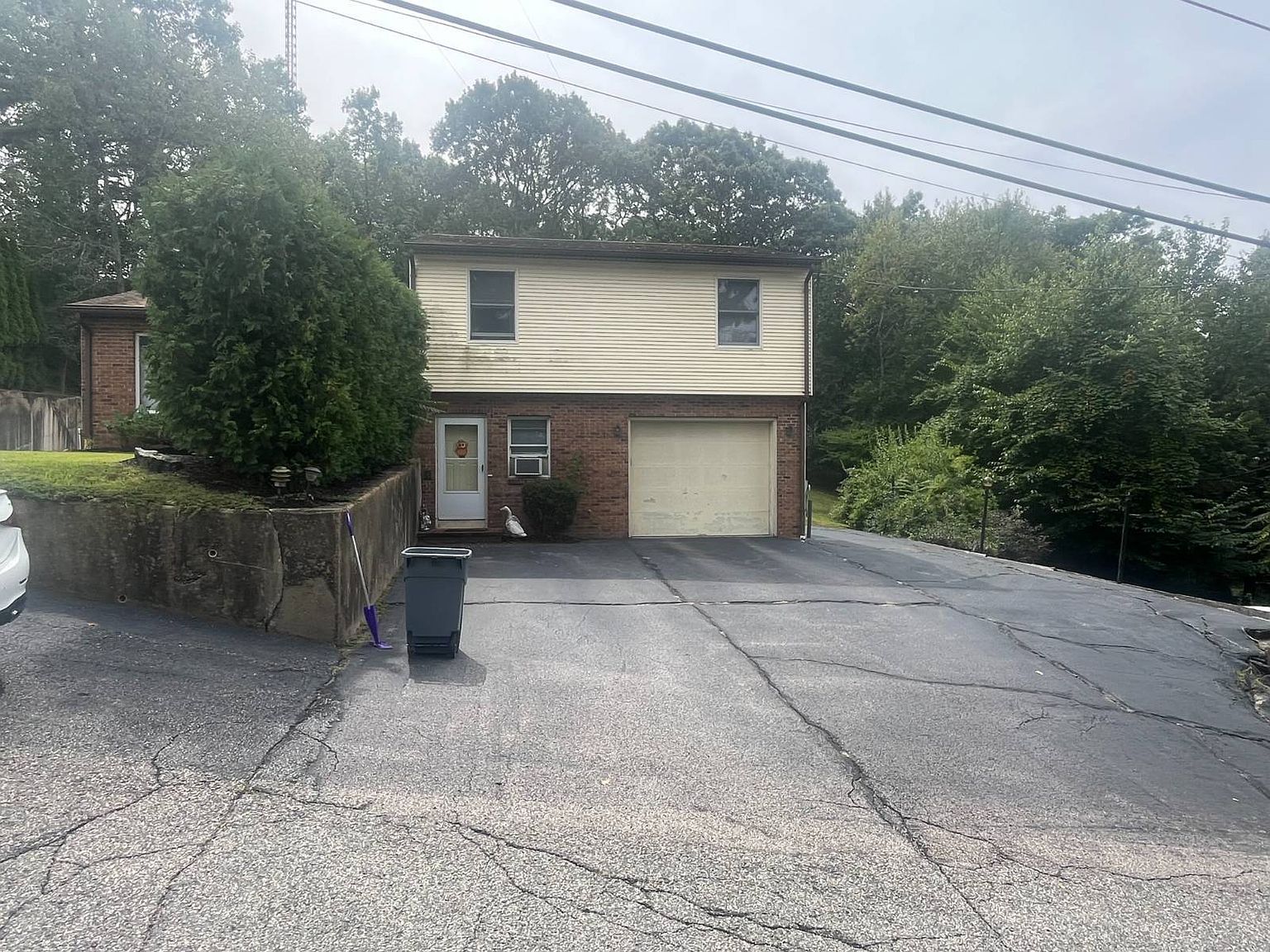 67 Ipswich St Johnston, RI 02919 - Thumbnail 2