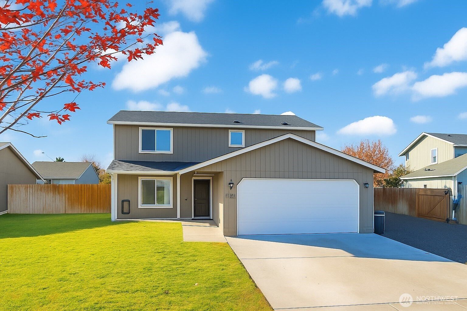 526 N Monarch St Moses Lake, WA 98837 - Thumbnail 2