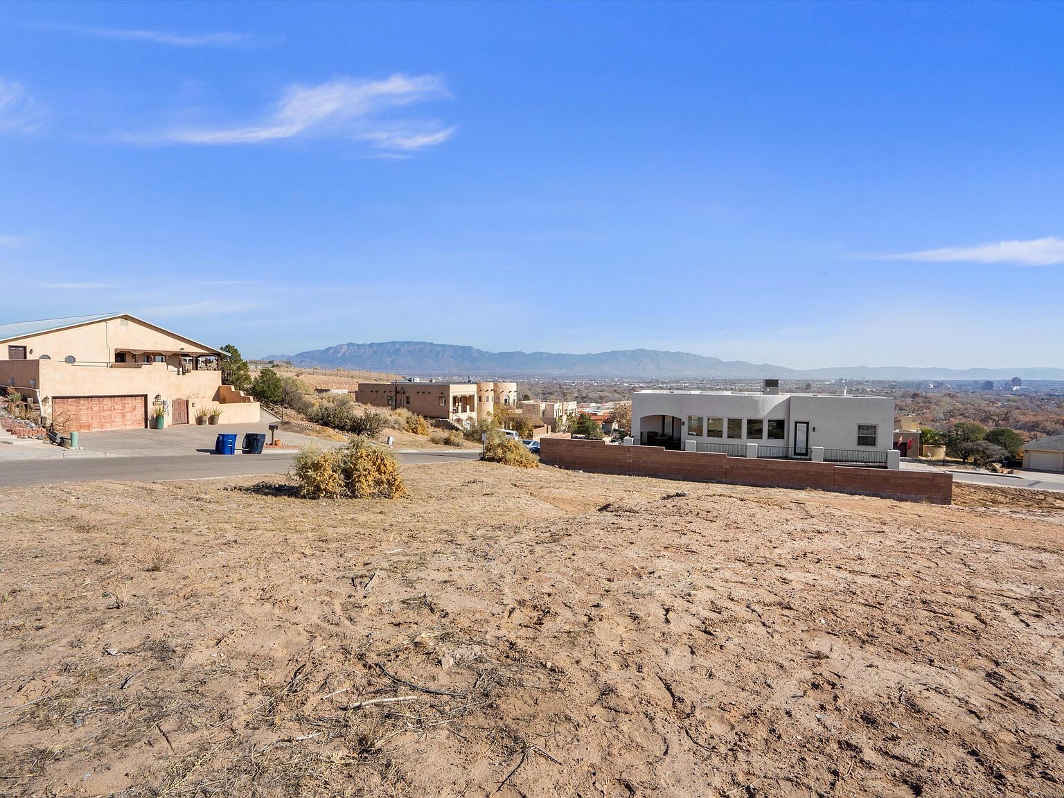 1756 Cliffside Dr NW Albuquerque, NM 87105 - Thumbnail 2
