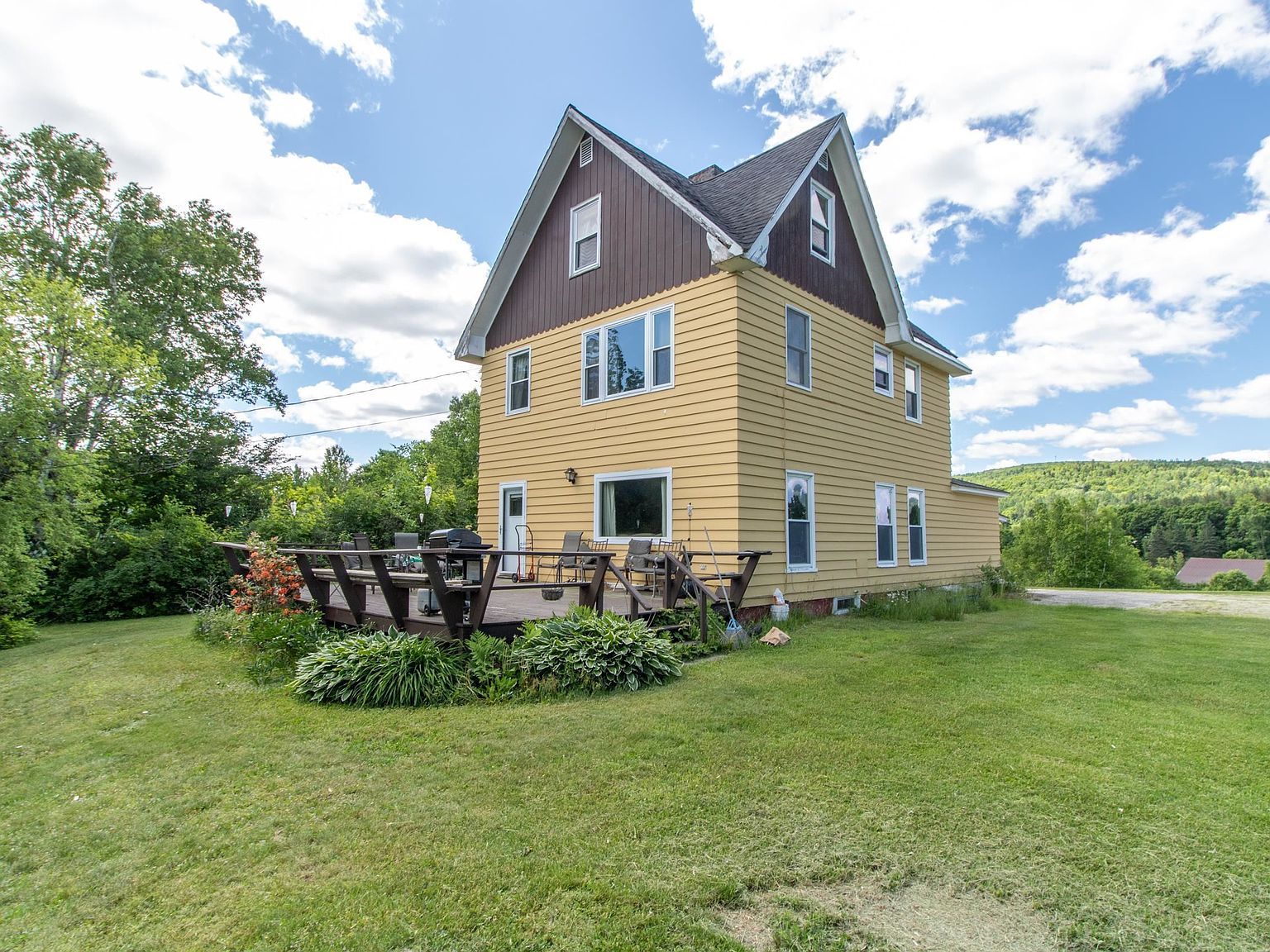 119 Applebee Rd Island Pond, VT 05846 - Thumbnail 2