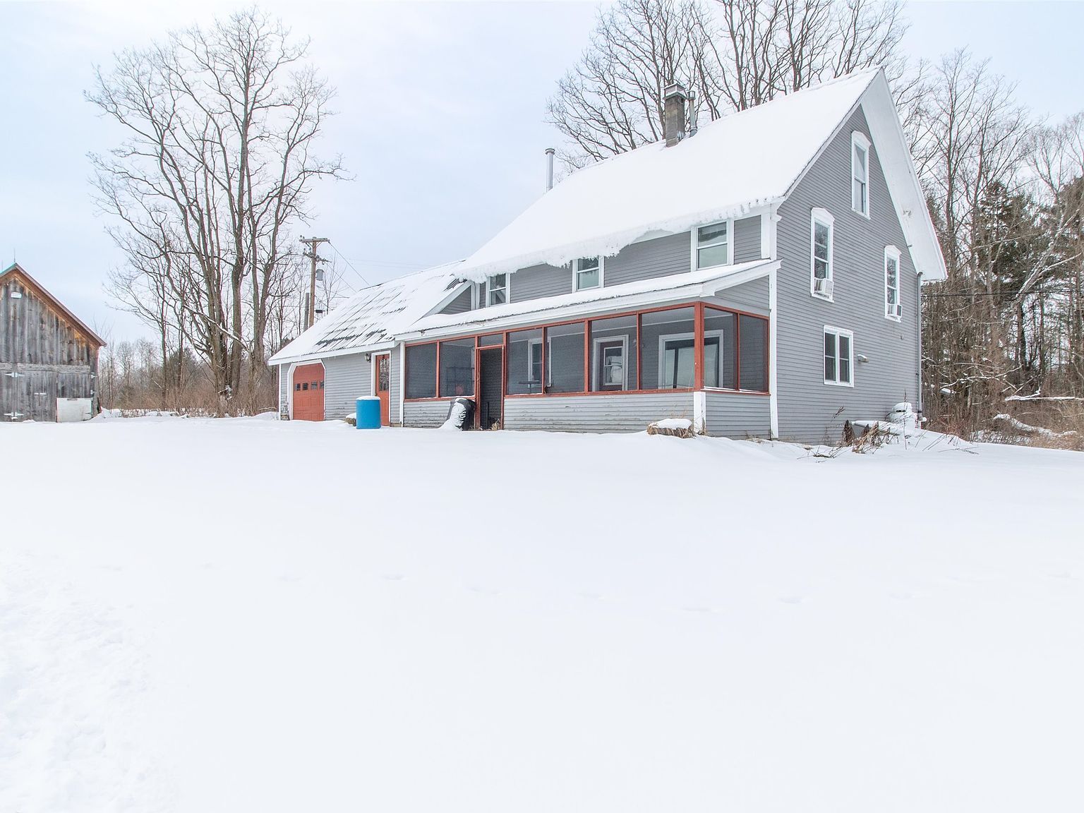 321 Davis Ln Orleans, VT 05860 - Thumbnail 2