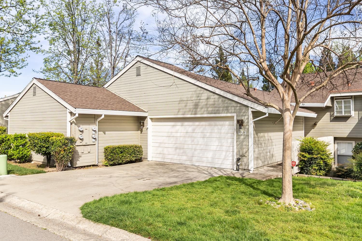 123 Valley Oak Dr #34 Roseville, CA 95678  | New build