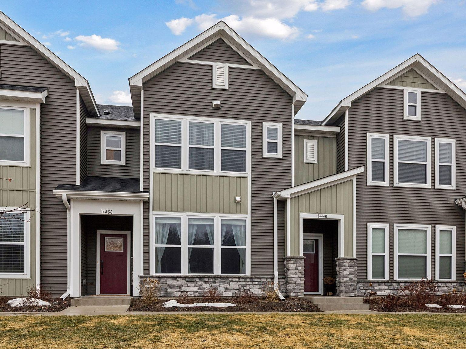 14440 Twin Lakes Cir Burnsville, MN 55306  | New build