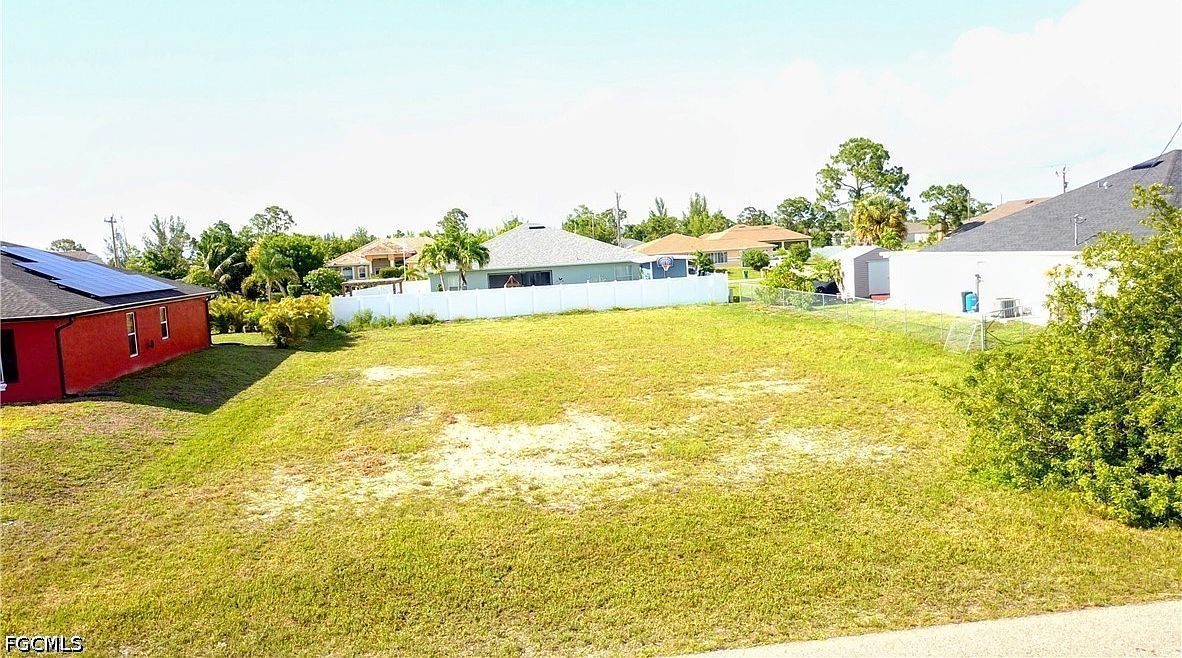 2821 NW 26th St Cape Coral, FL 33993, 33993