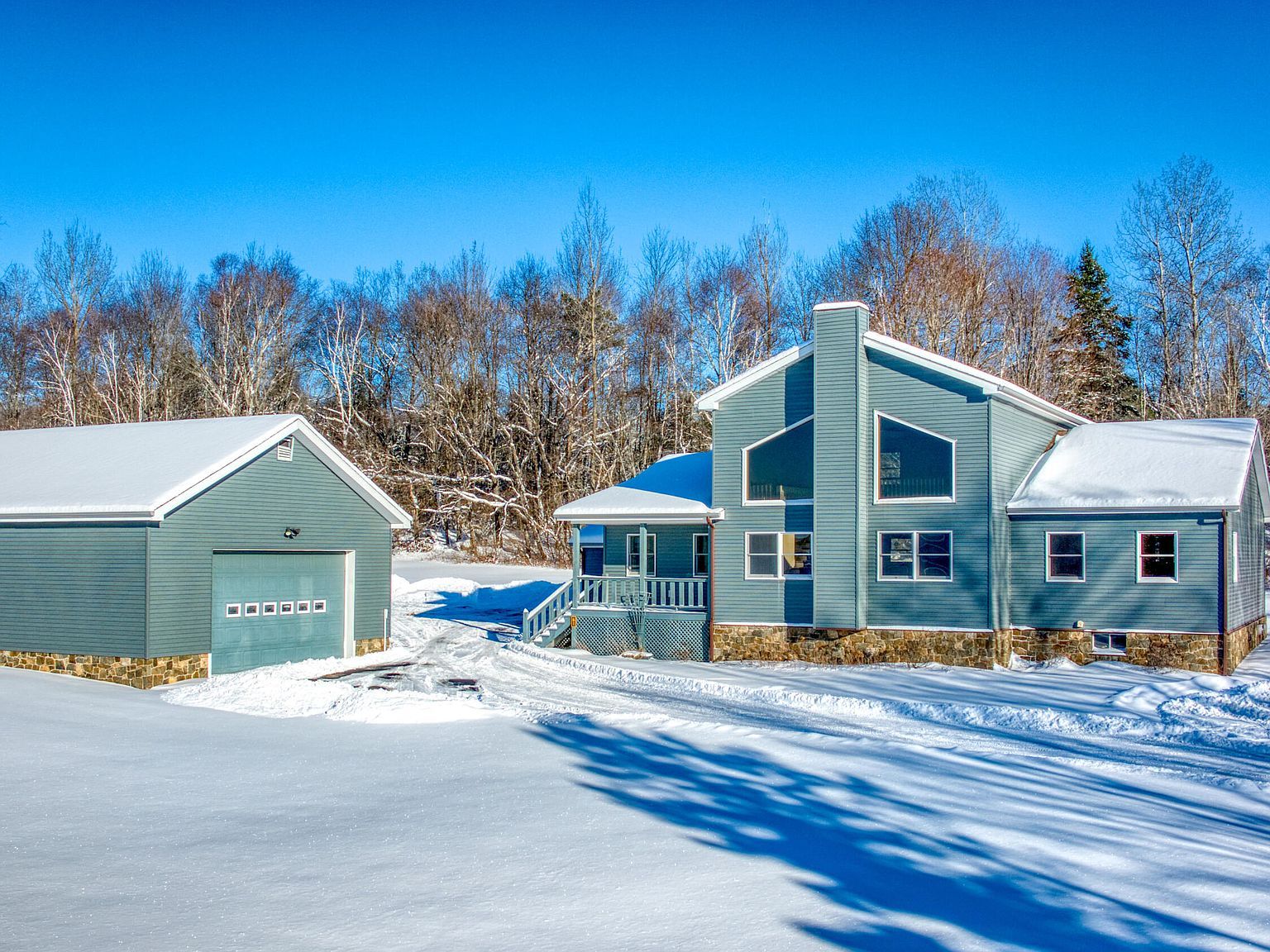 61 Beechwood Dr Saranac Lake, NY 12983 - Thumbnail 2