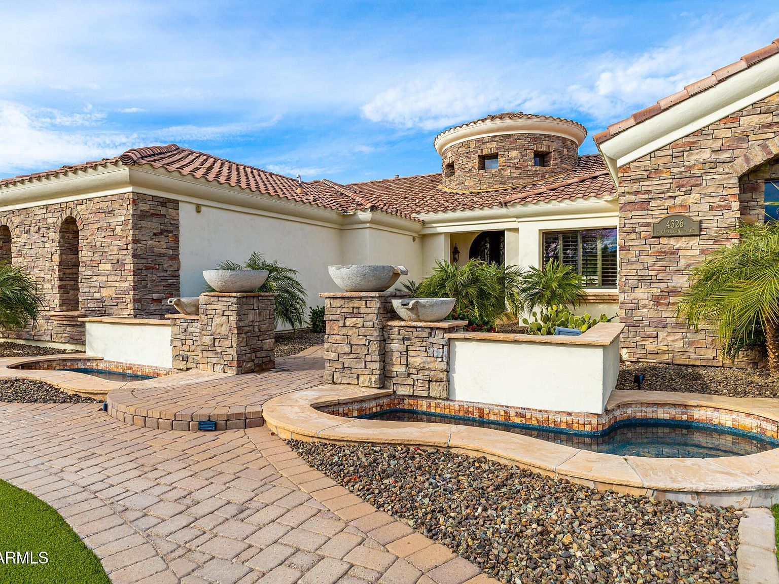 4326 E Capricorn Pl Chandler, AZ 85249 - Thumbnail 2