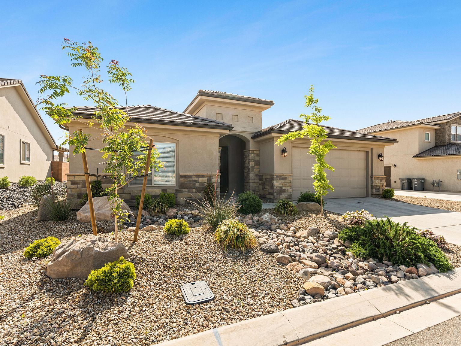 262 N Ladera Dr Washington, UT 84780  | Single Family