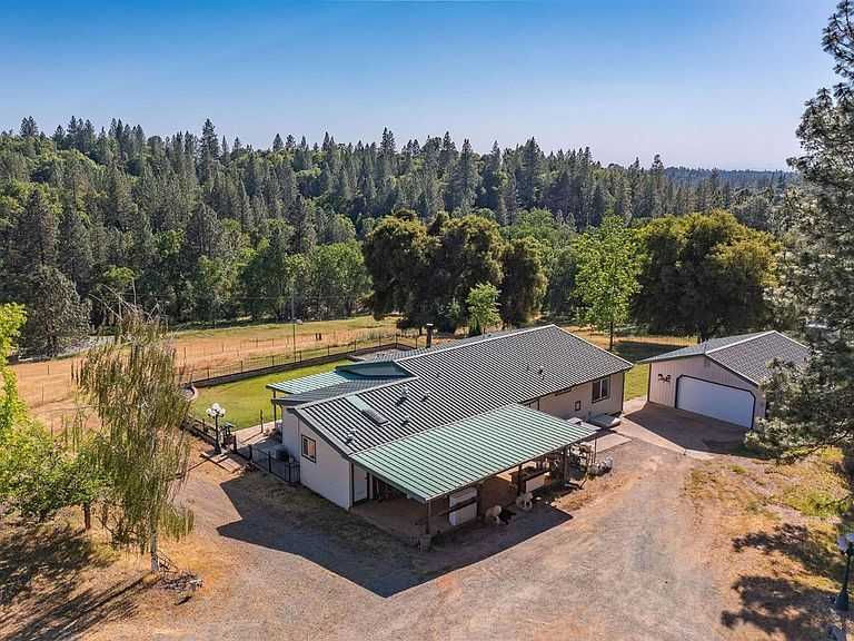 17300 Lueders Ct, Fiddletown, CA 95629 - Thumbnail 2