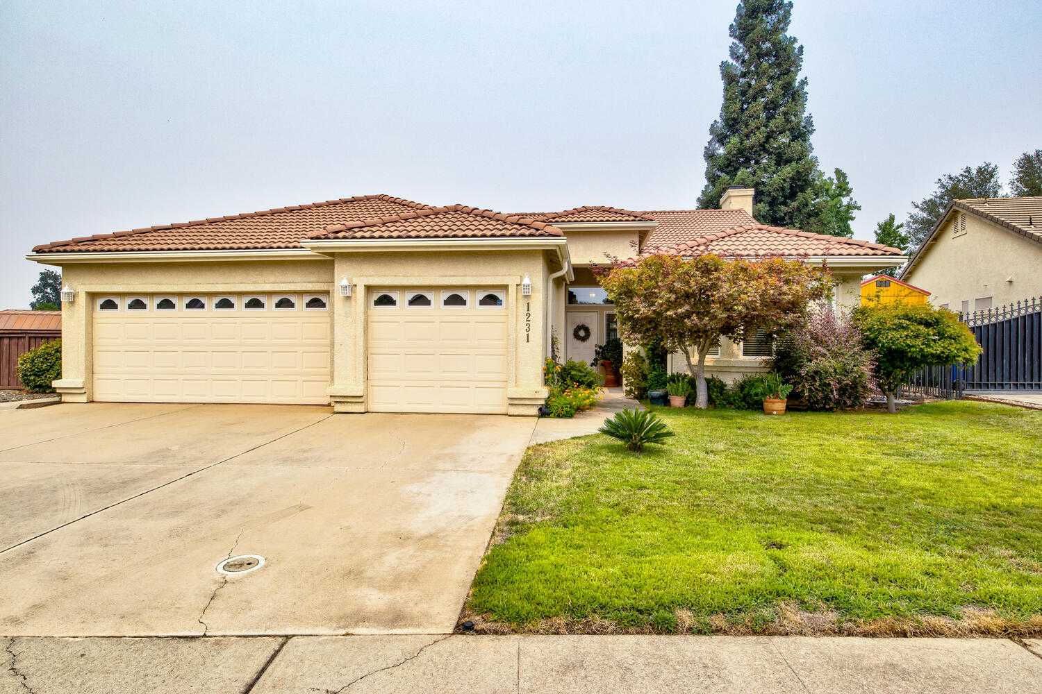 1231 Oak View Drive, Ione, CA 95640 - Thumbnail 2