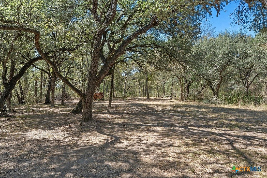 6.75 County Road 473 Lott, TX 76656 - Thumbnail 2