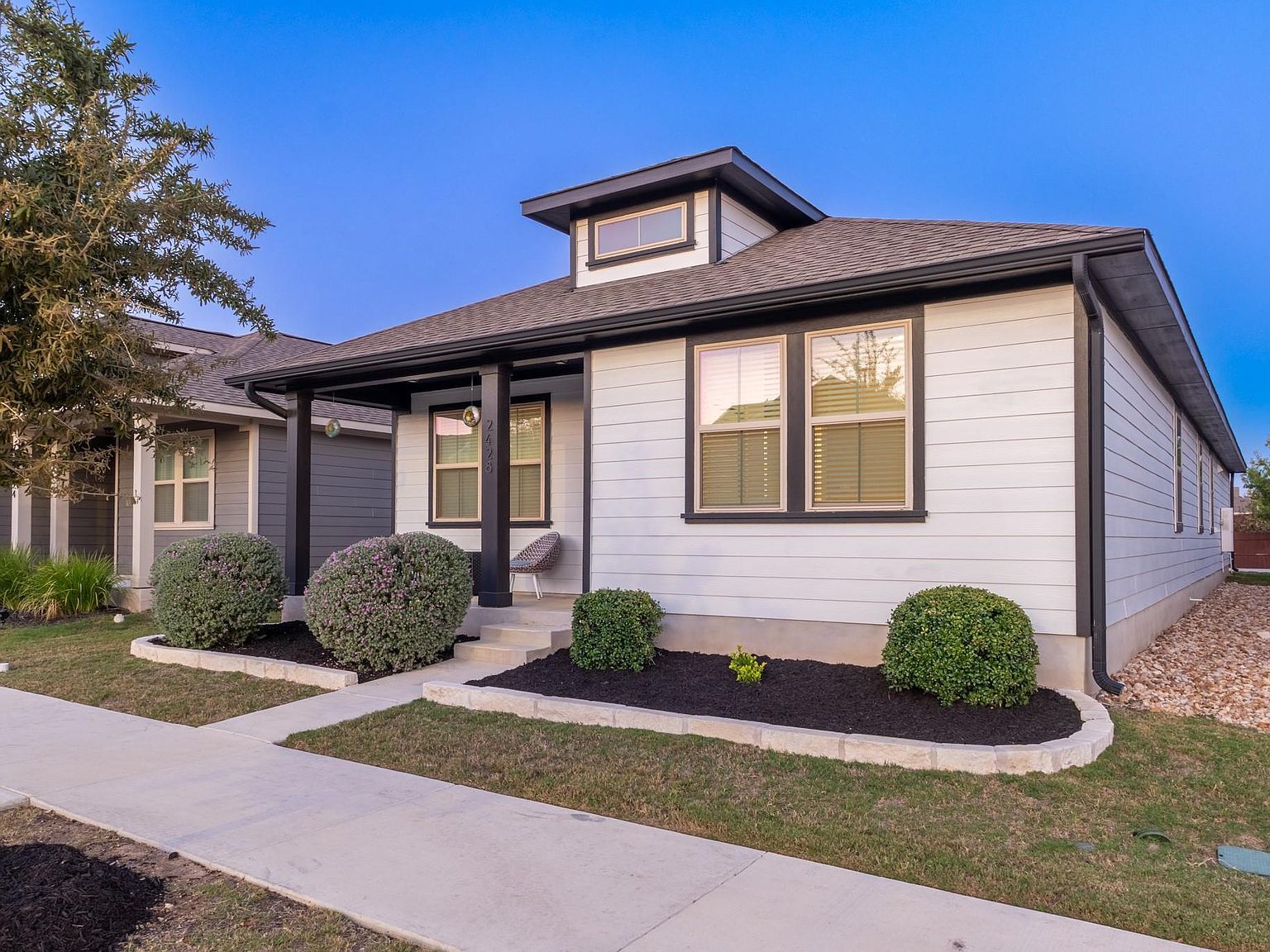 2428 Pecan Island Dr Leander, TX 78641 - Thumbnail 2