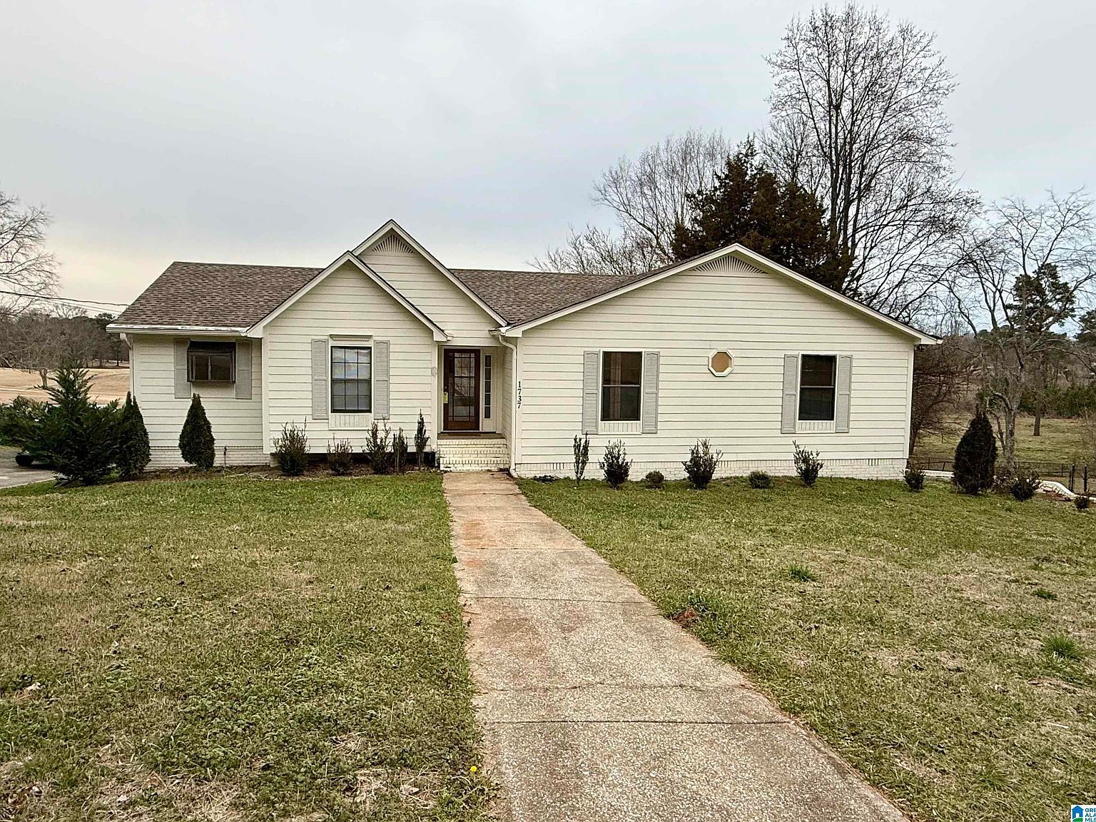 1737 Creely Dr Birmingham, AL 35235 - Thumbnail 2