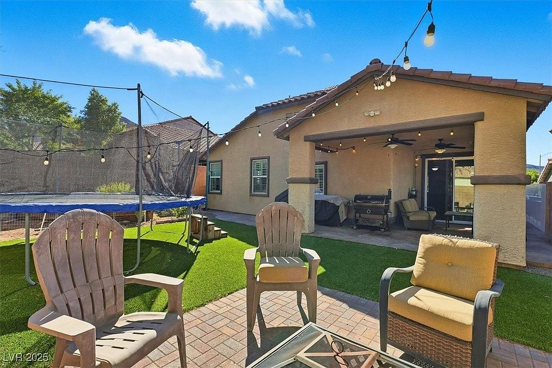 1208 Brockley Cross St Henderson, NV 89002 - Thumbnail 2