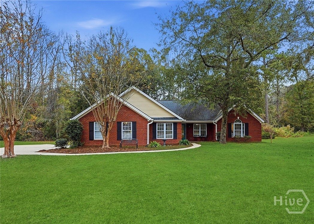 40 Churchill Ct Richmond Hill, GA 31324 - Thumbnail 2