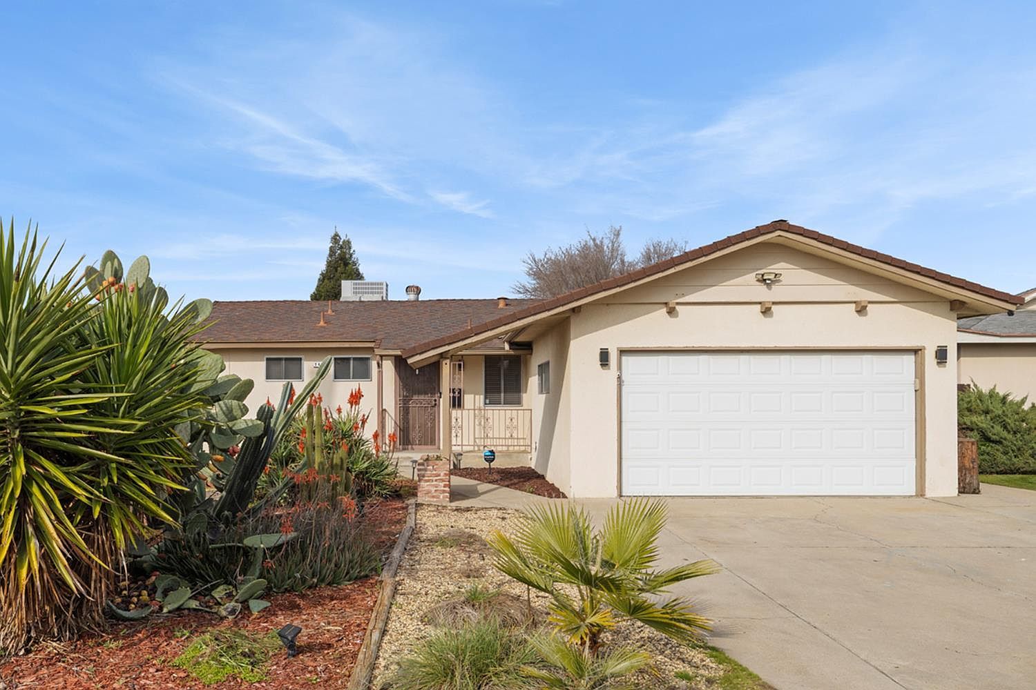 741 W Holland Ave Clovis, CA 93612 - Thumbnail 2